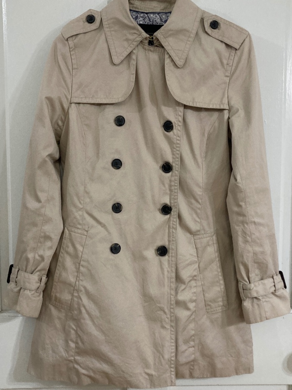 Banana Republic Tan Trench Coat Blue Bicycle Linning